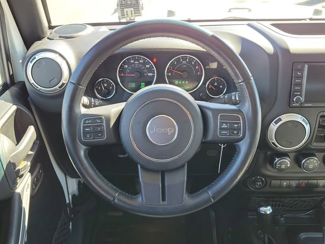 Used 2018 Jeep Wrangler Unlimited Sahara w/ Connectivity Group image 18