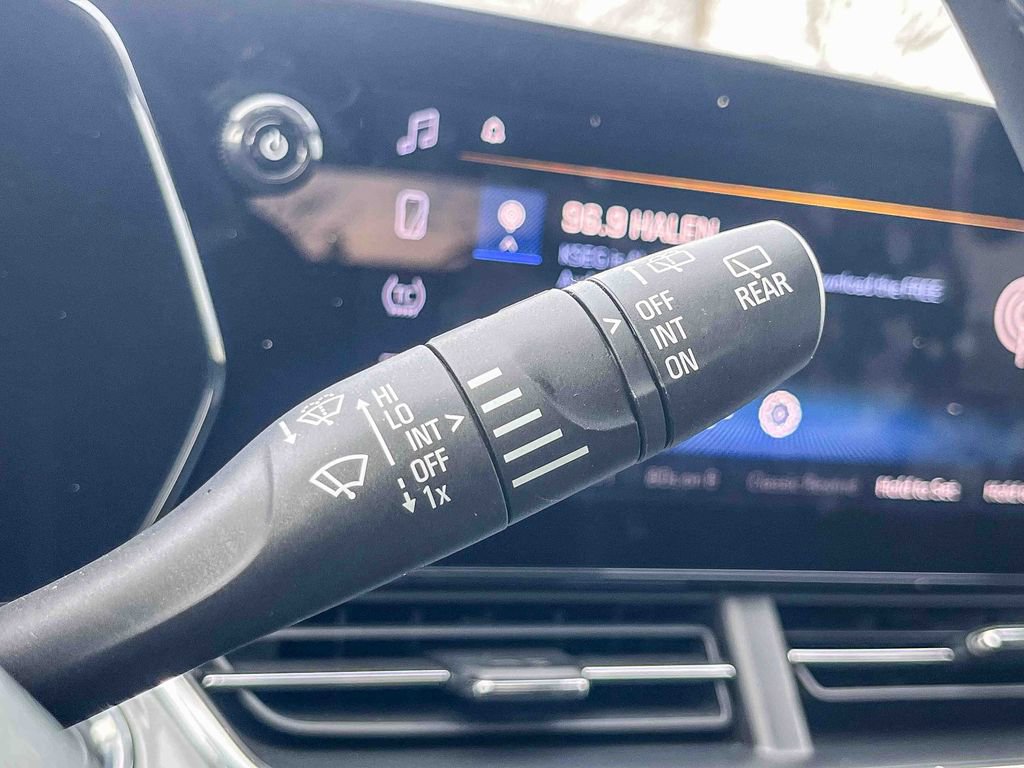 Certified 2025 Chevrolet Trax LT w/ LT Convenience Package image 48