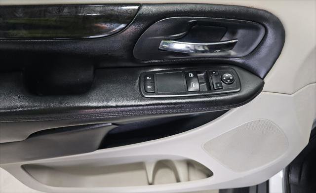 Used 2015 RAM C/V Tradesman FWD image 19