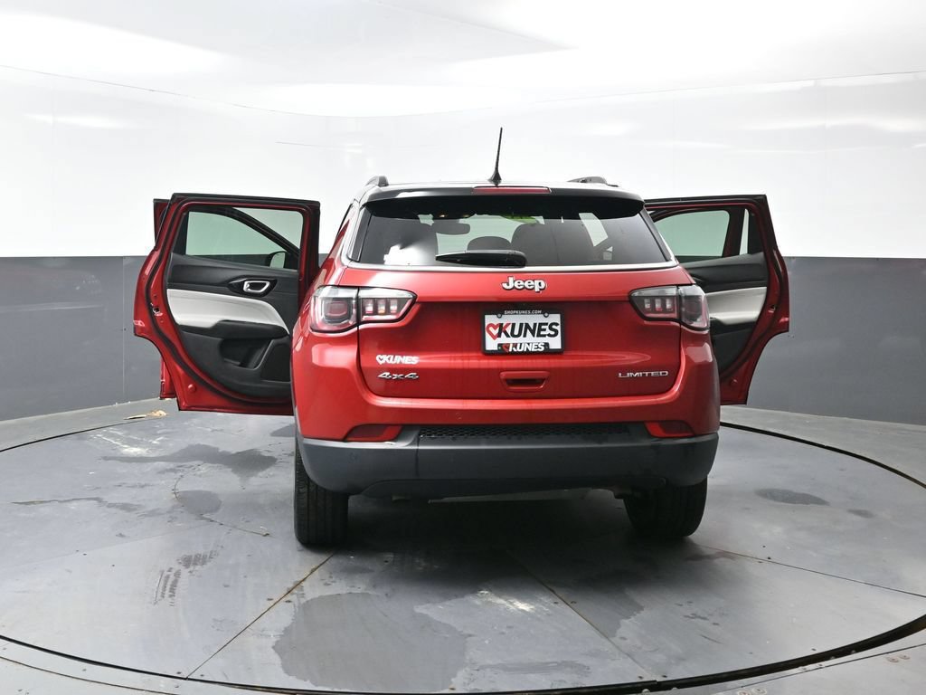 Used 2025 Jeep Compass Limited AWD/4WD image 59