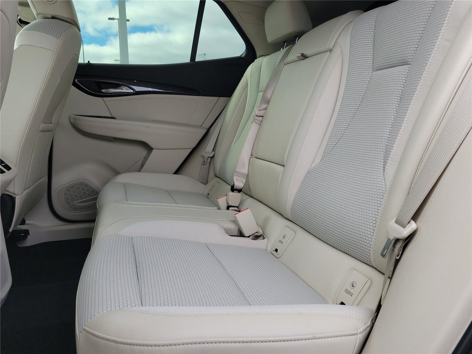 Used 2023 Buick Envision Preferred image 12