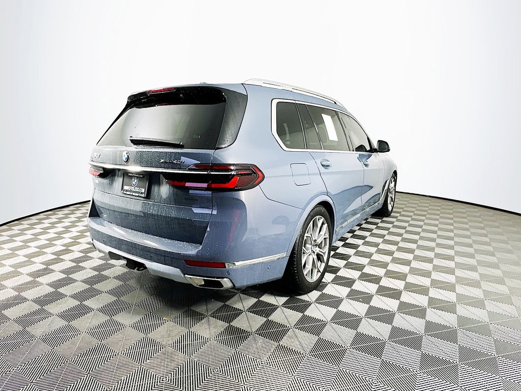 Used 2024 BMW X7 xDrive40i w/ Executive Package image 9