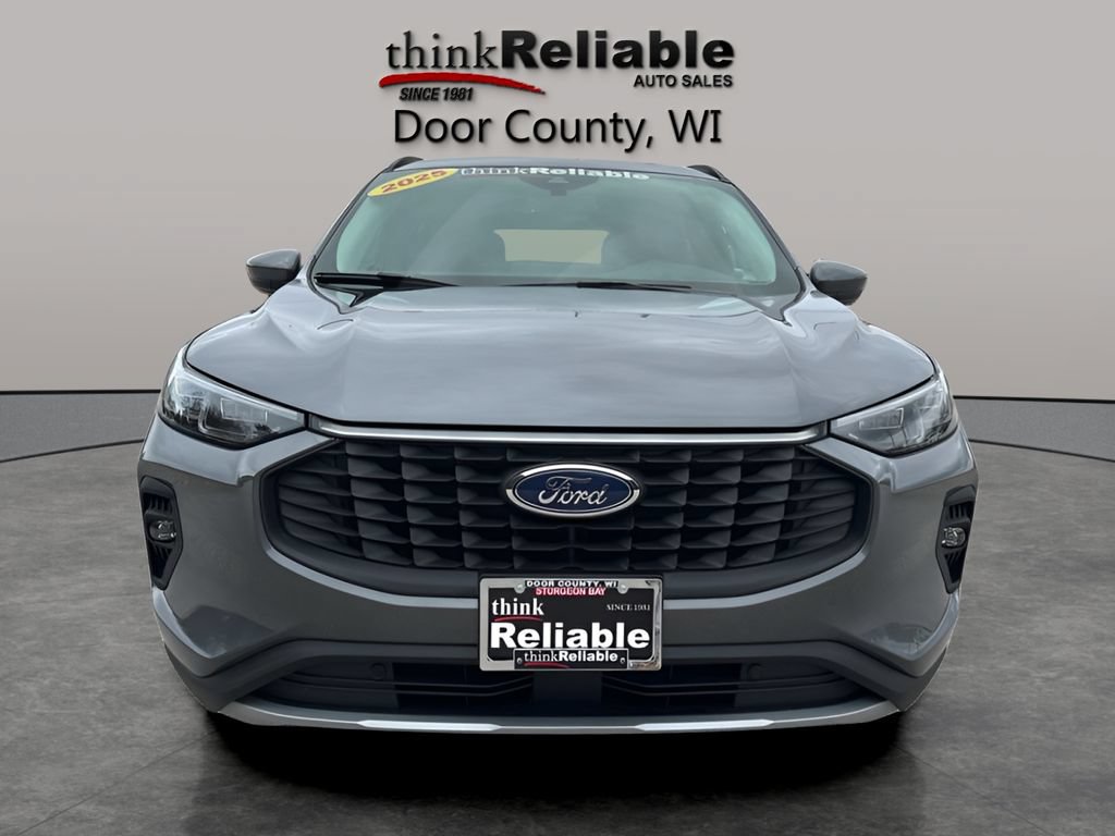 Used 2025 Ford Escape Platinum AWD/4WD image 10