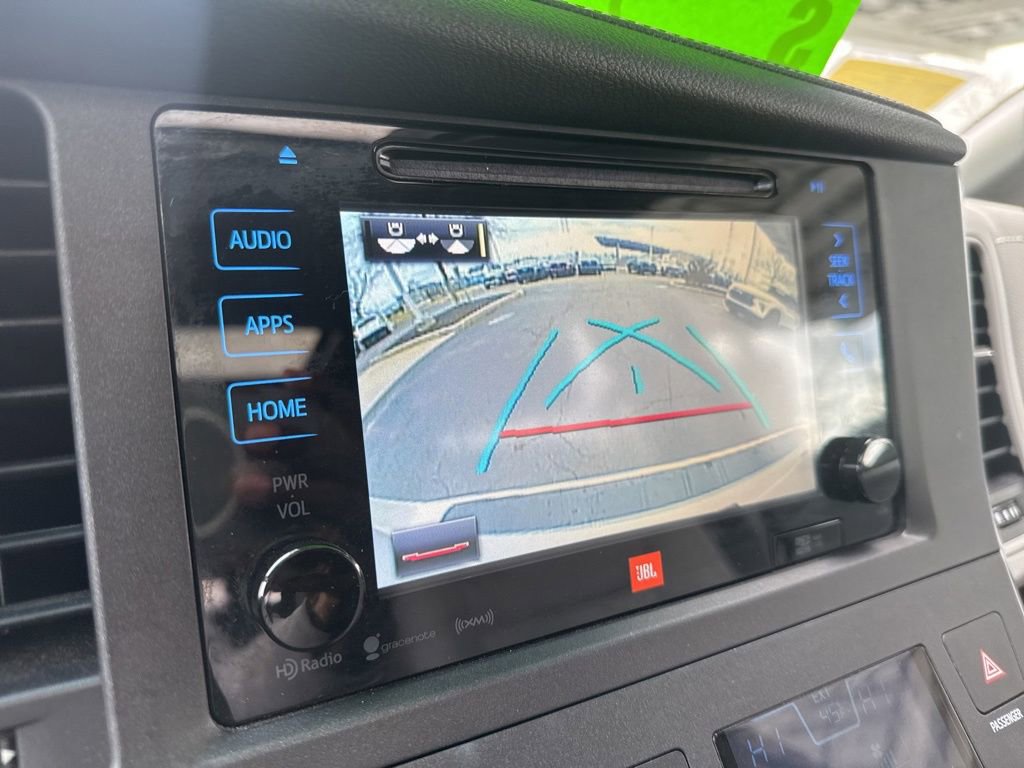Used 2017 Toyota Sienna Limited Premium image 39
