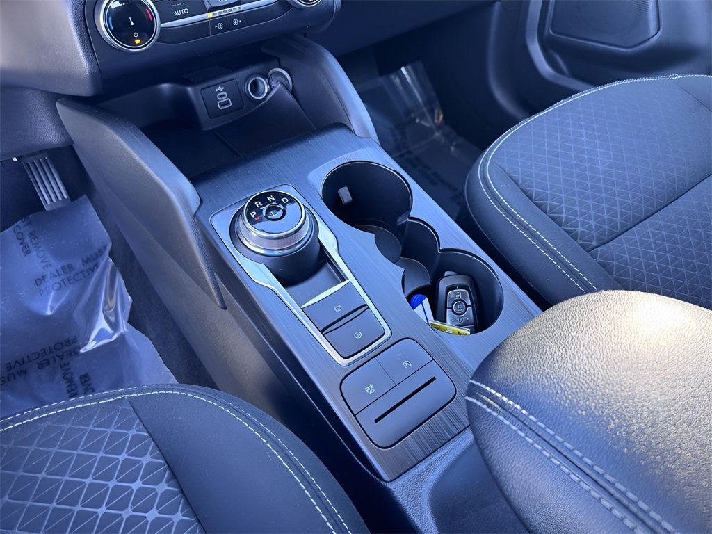 Used 2025 Ford Escape Active image 32