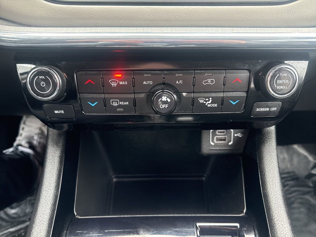 Used 2022 Jeep Compass Limited image 31