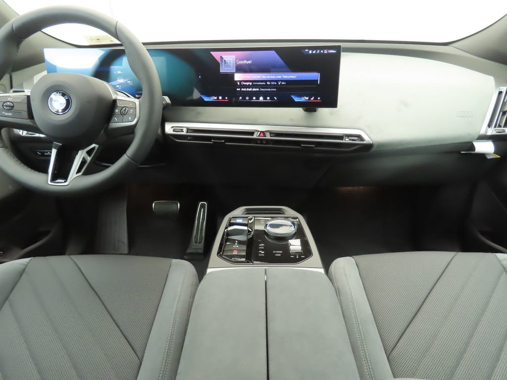 Used 2026 BMW iX xDrive45 w/ M Sport Package AWD/4WD image 13