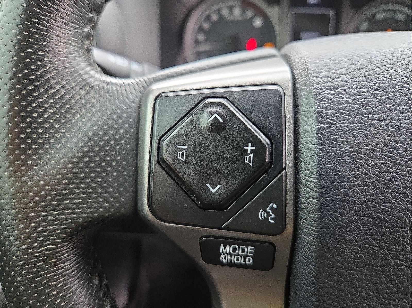 Used 2017 Toyota Tacoma 4x4 Double Cab image 19