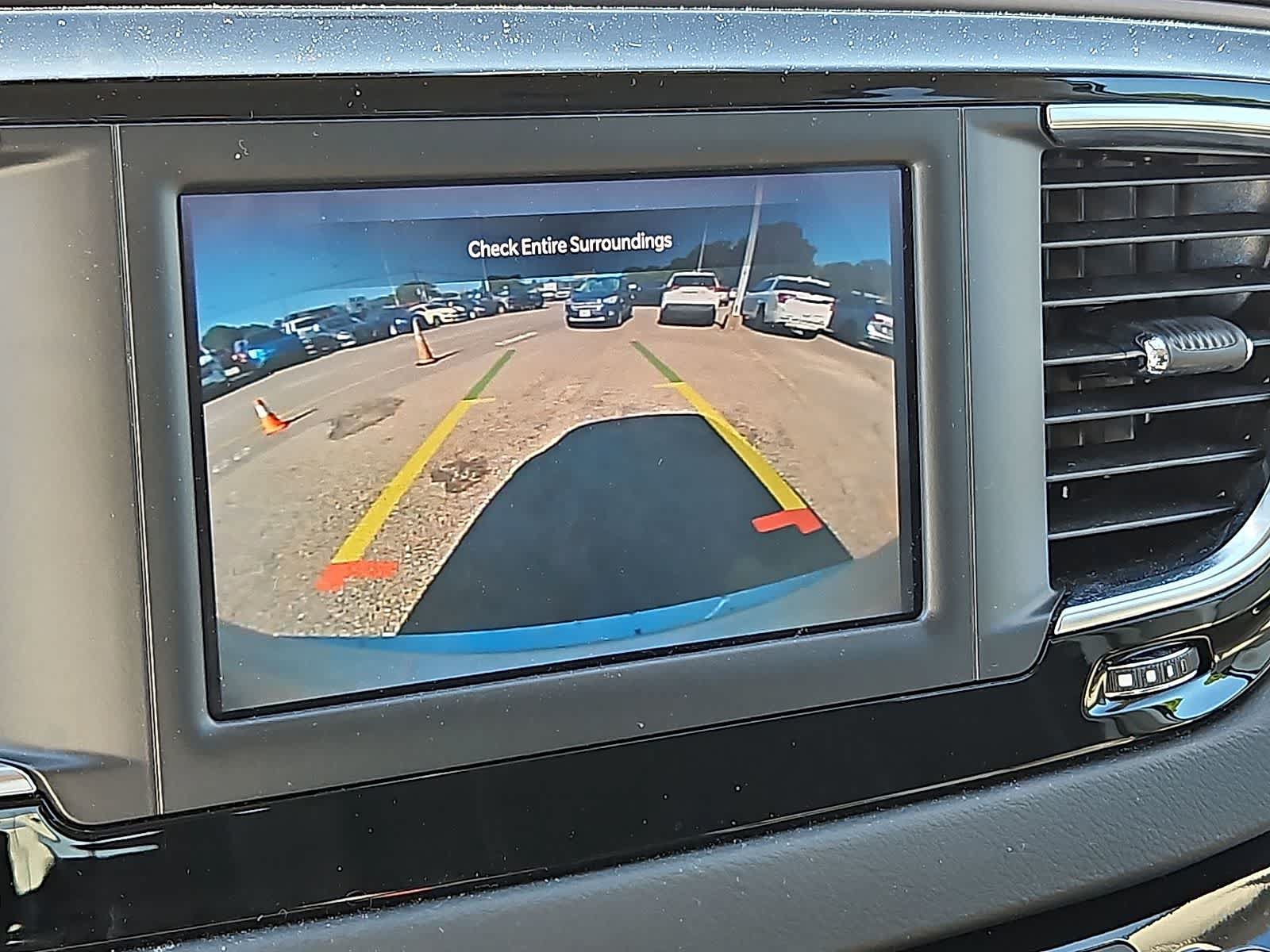 Used 2024 Chrysler Voyager LX FWD image 20
