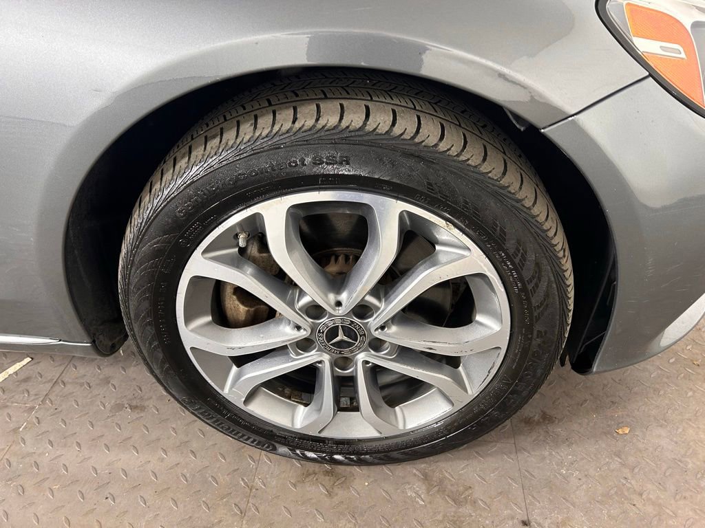 Used 2018 Mercedes-Benz C 300 4MATIC Sedan image 14