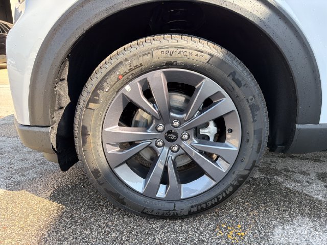 New 2026 Ford Explorer Active w/ Active Comfort Package AWD/4WD image 13
