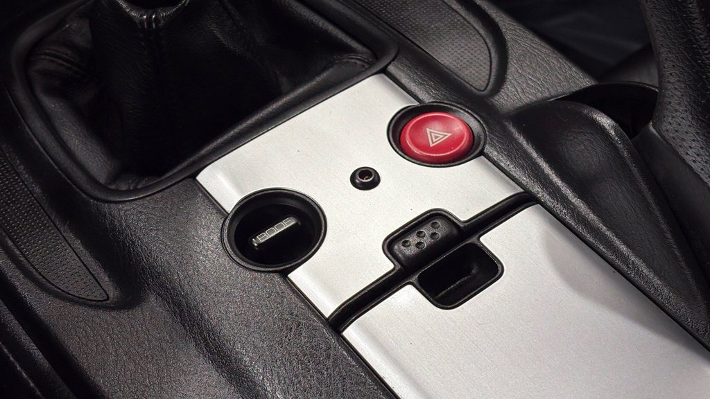 Used 2005 Honda S2000 image 32