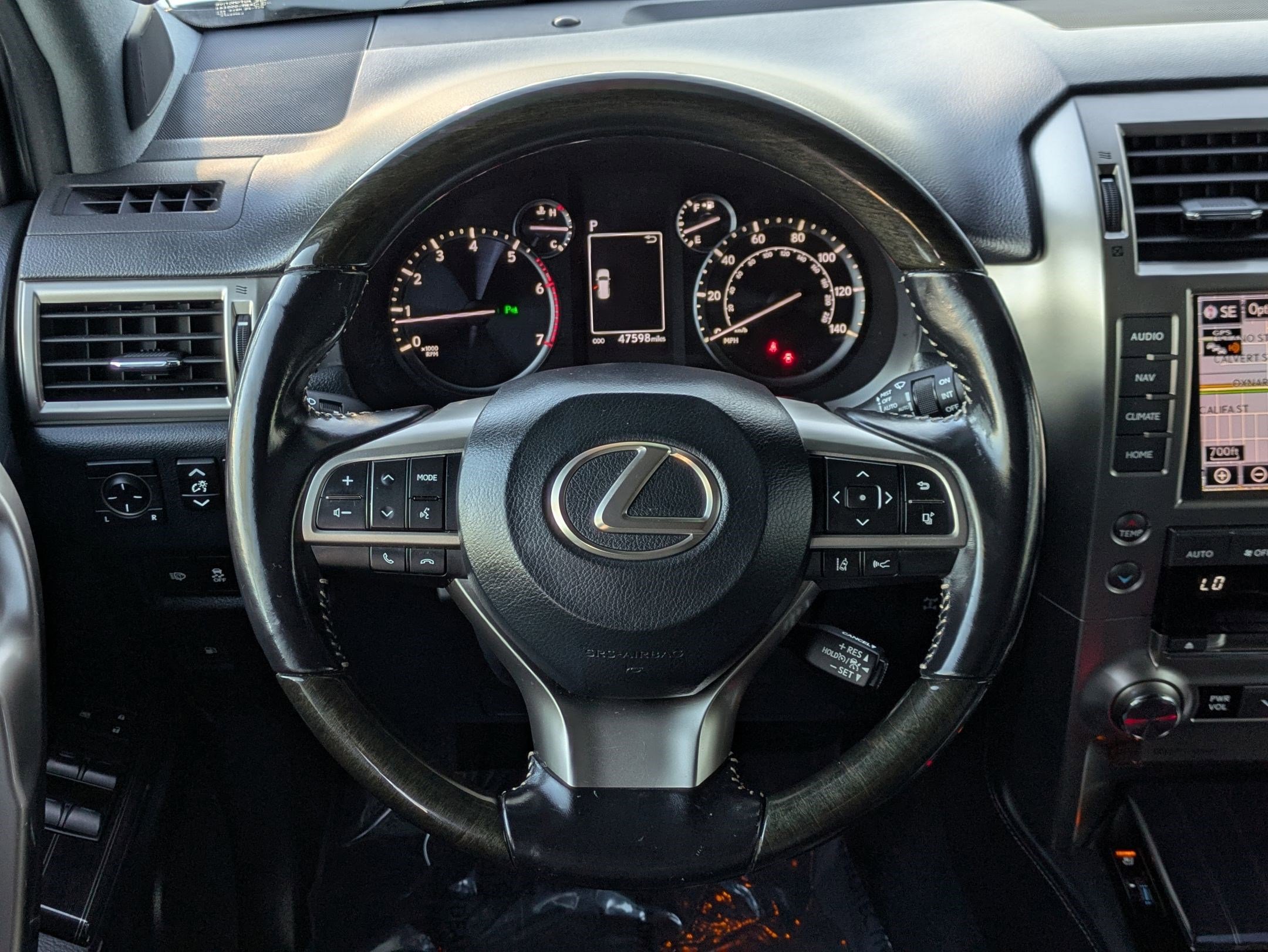 Used 2020 Lexus GX 460 Premium image 13