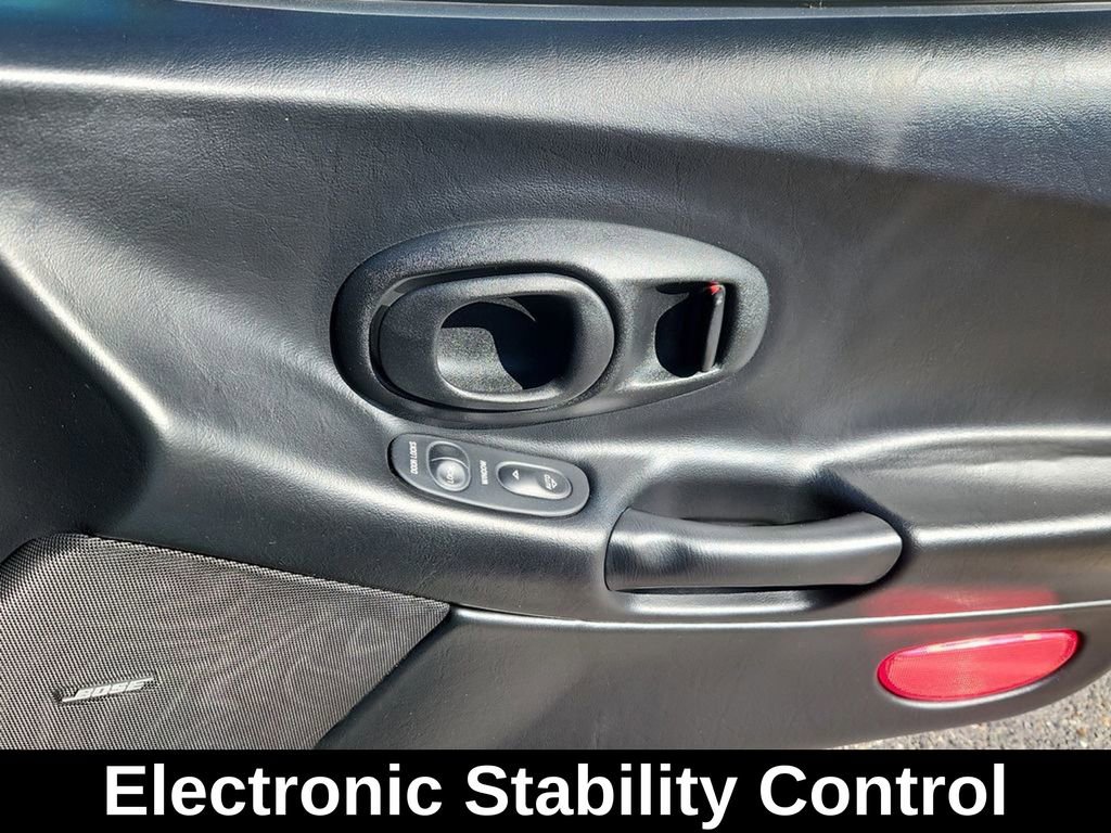 Used 2002 Chevrolet Corvette Convertible w/ Preferred Equipment Group2 image 13