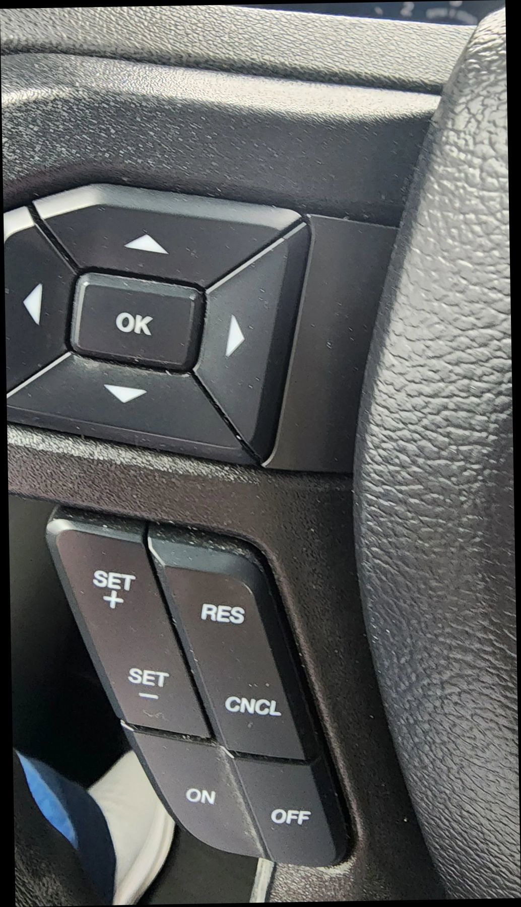 Used 2024 Ford E-350 and Econoline 350 Super Duty w/ Power Windows & Locks Group image 40