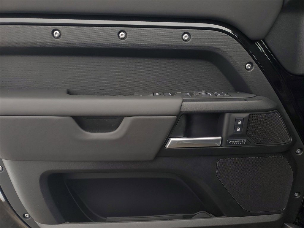 New 2026 Land Rover Defender 110 V8 image 11