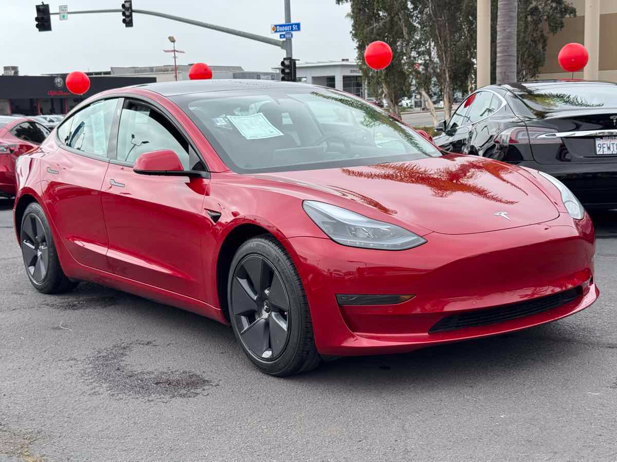 Used 2021 Tesla Model 3 RWD image 5