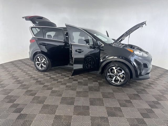 Used 2022 Kia Sportage LX image 15