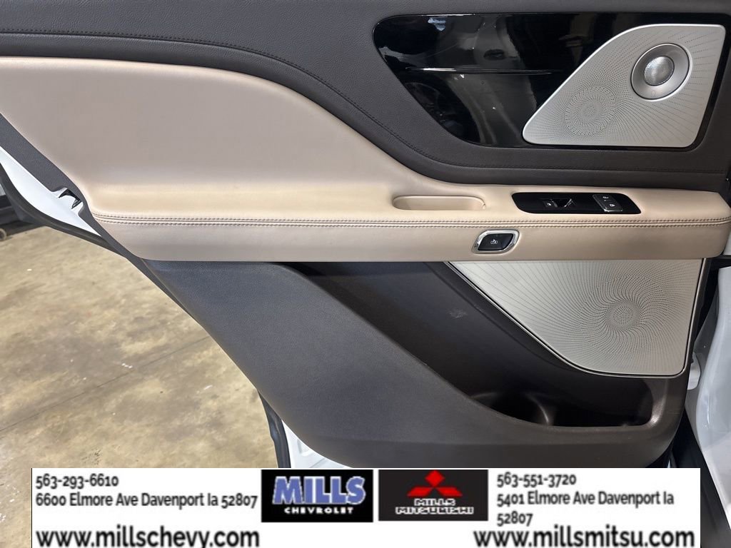 Used 2020 Lincoln Aviator Grand Touring w/ Equipment Group 301A image 11