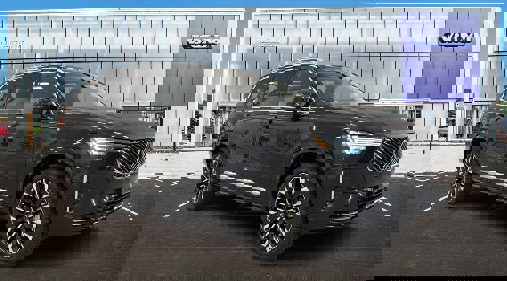 New 2026 Volvo XC90 B6 Plus w/ Protection Package Premier video 1