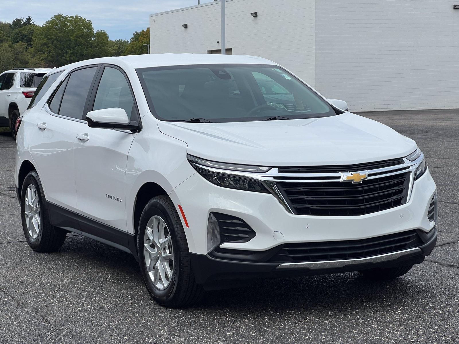 Used 2024 Chevrolet Equinox LT FWD image 39
