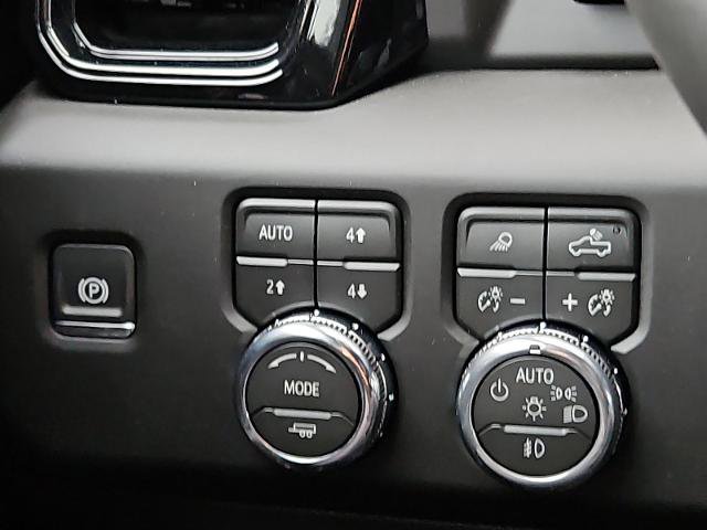 New 2026 GMC Sierra 1500 AT4 AWD/4WD image 18