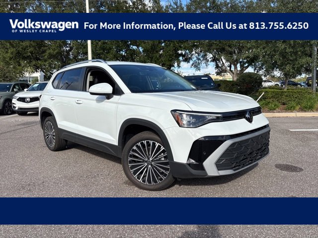 New 2025 Volkswagen Taos SE