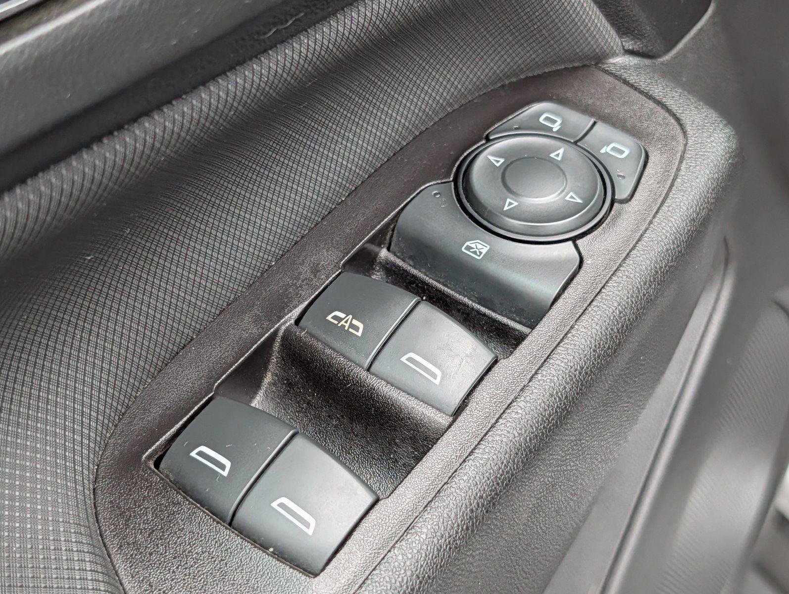 Certified 2022 Chevrolet Equinox RS w/ RS Leather Package FWD image 15