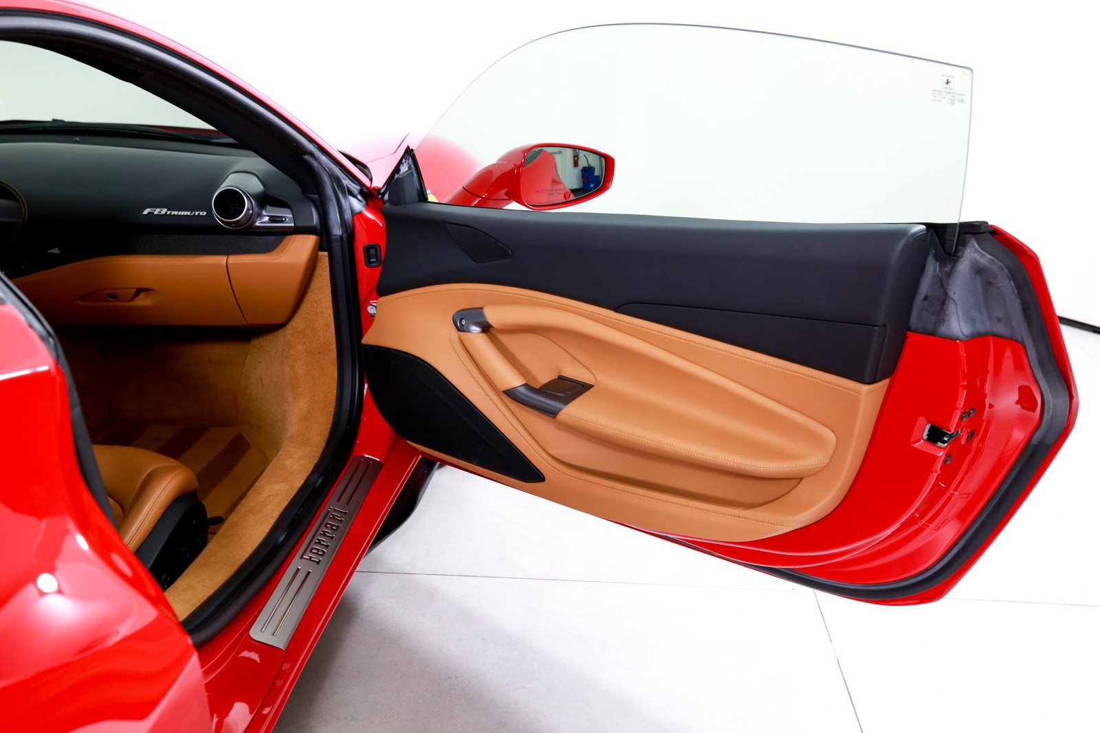 Used 2020 Ferrari F8 Tributo RWD image 18