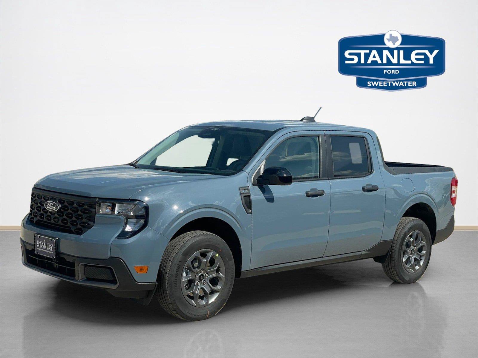 New 2026 Ford Maverick XLT w/ XLT Luxury Package FWD image 3