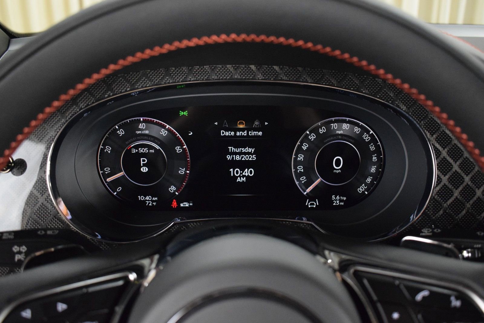 New 2025 Bentley Bentayga AWD/4WD image 31