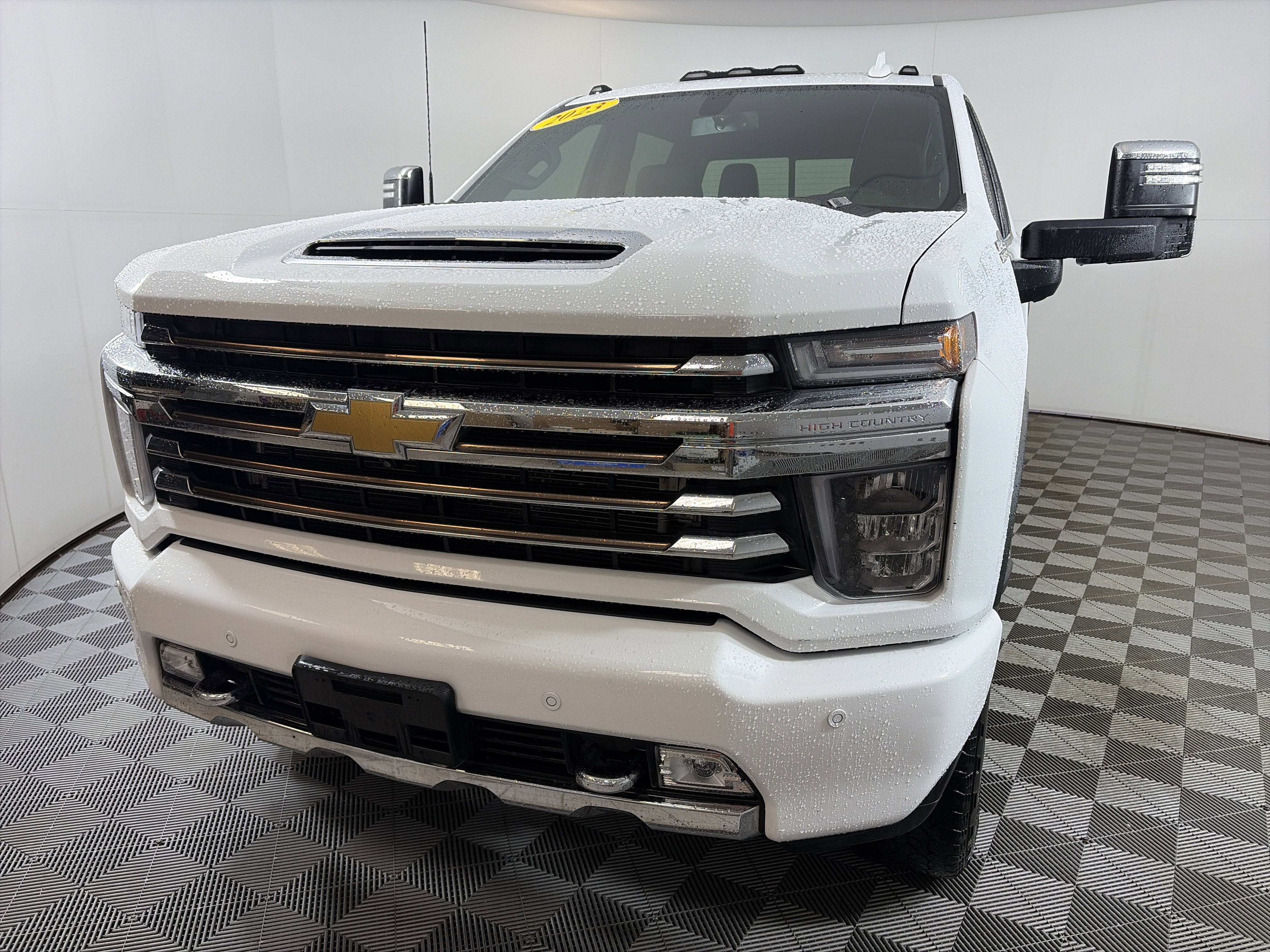 Certified 2023 Chevrolet Silverado 3500 High Country image 2