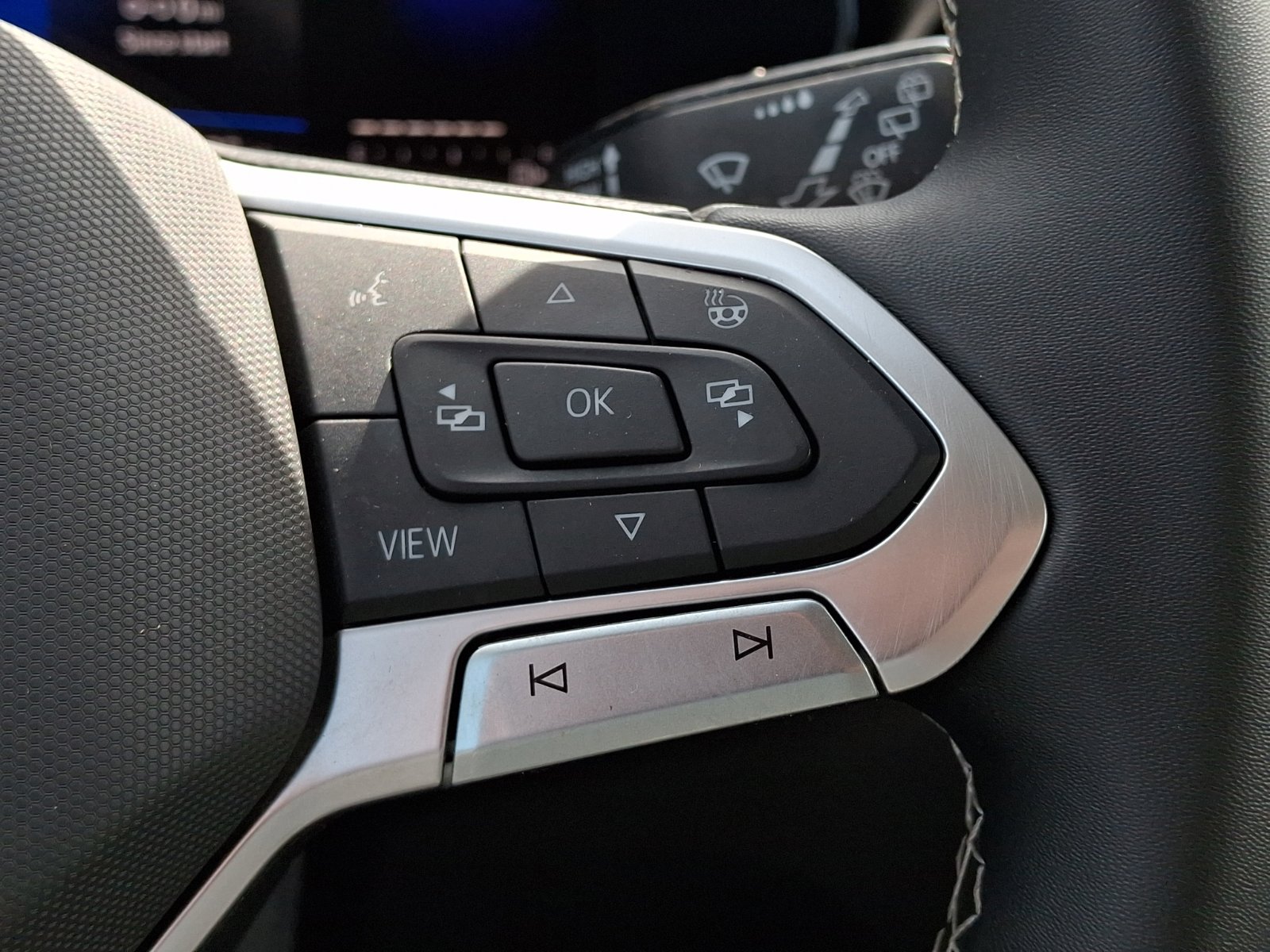 Certified 2023 Volkswagen Taos S w/ Driver Assistance Package image 23