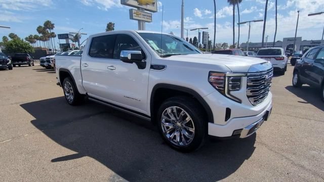 Used 2022 GMC Sierra 1500 Denali w/ Denali Reserve Package AWD/4WD image 2
