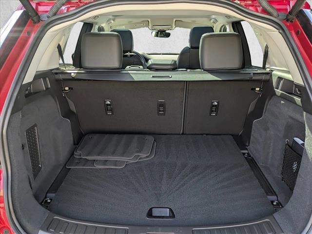 Used 2025 Land Rover Discovery Sport S image 6