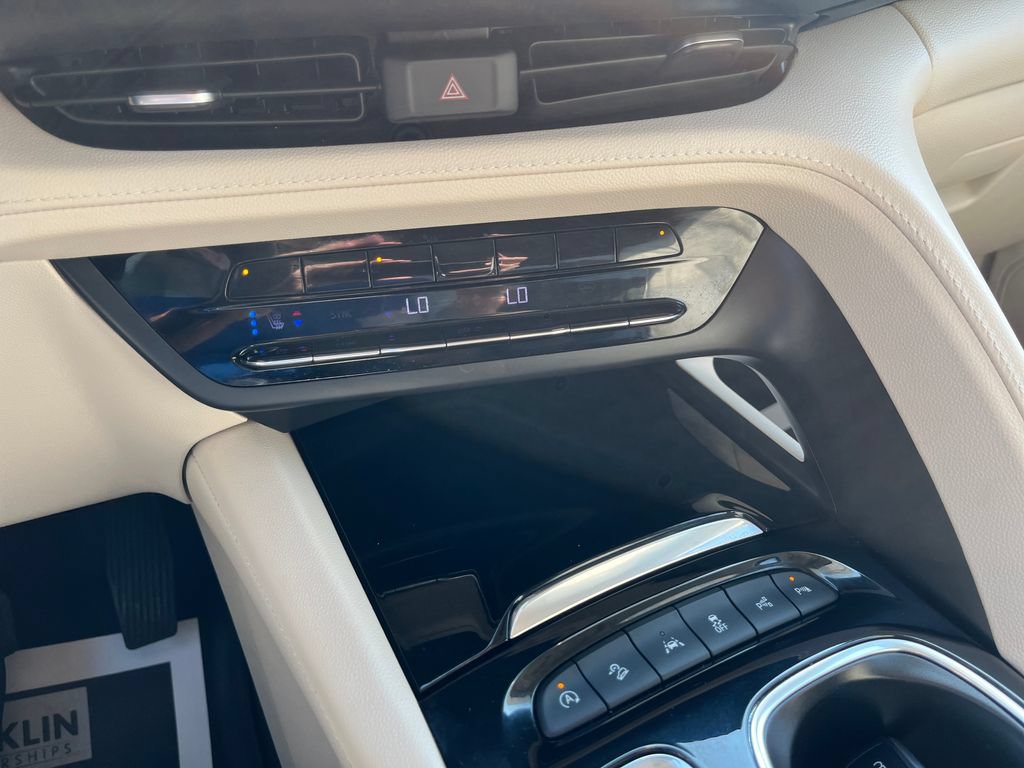Used 2023 Buick Envision Avenir AWD/4WD image 19