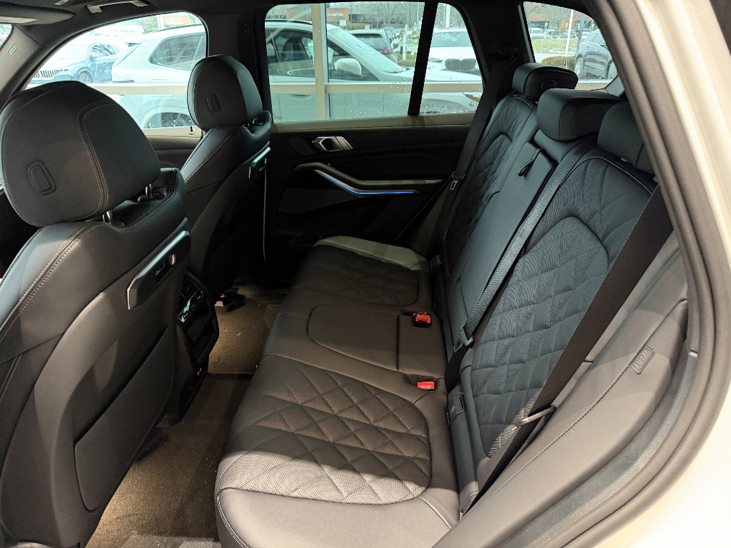 New 2026 BMW X5 xDrive50e w/ M Sport Package image 13