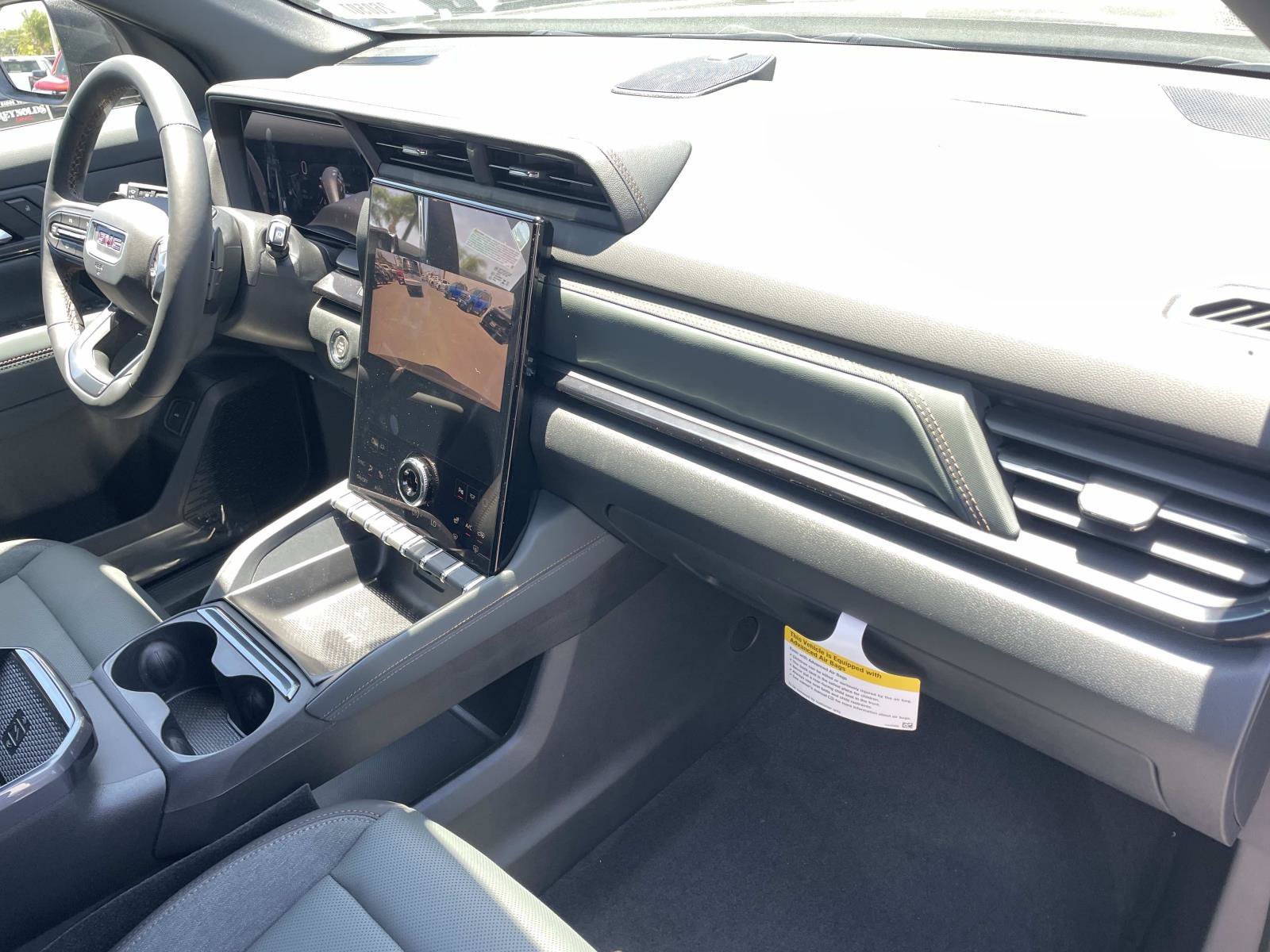 New 2026 GMC Terrain AT4 AWD/4WD image 29