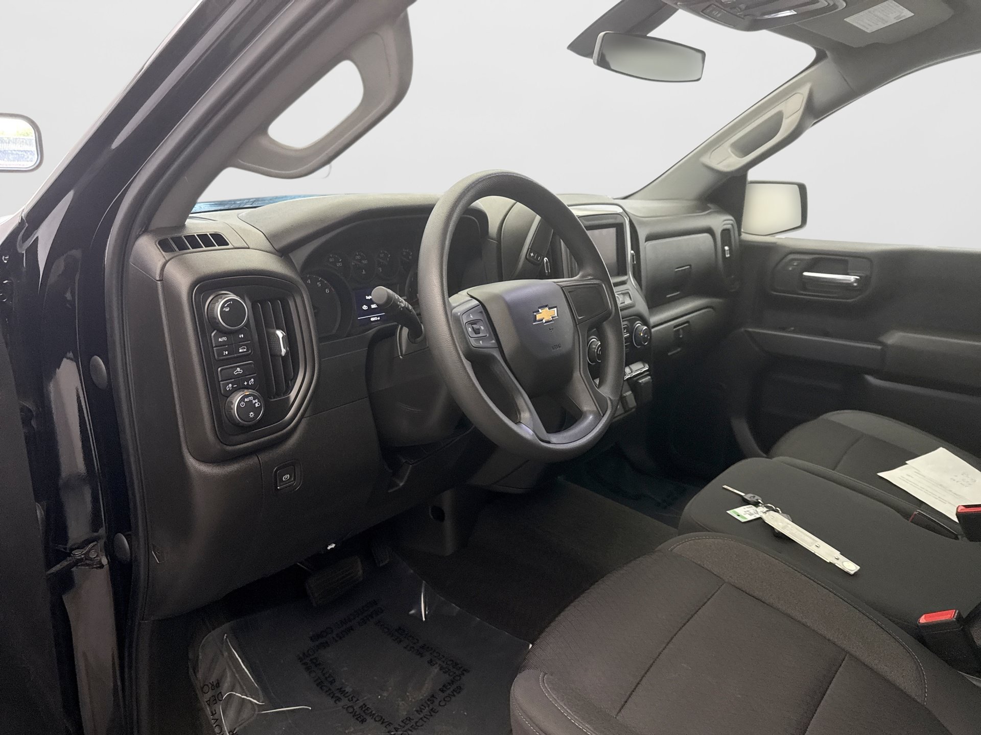 Used 2022 Chevrolet Silverado 1500 Custom AWD/4WD image 10