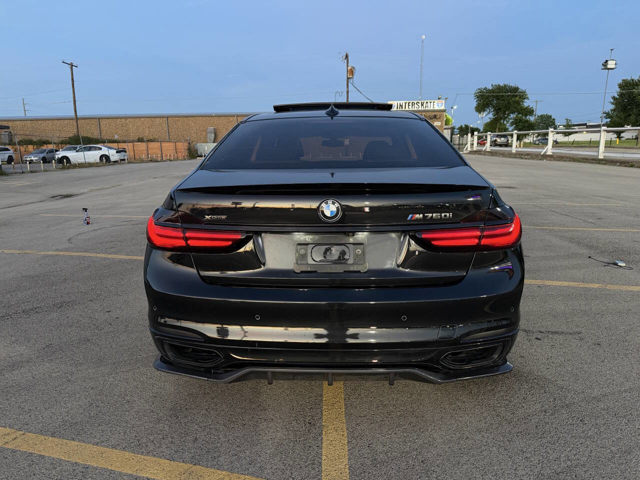 Used 2019 BMW M760i xDrive w/ Luxury Rear Seating Package AWD/4WD image 8