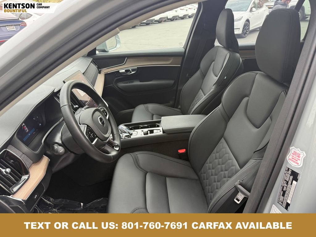 Used 2025 Volvo XC90 B5 Plus AWD/4WD image 31