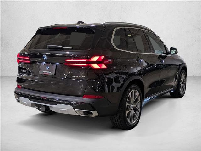New 2026 BMW X5 xDrive50e image 2