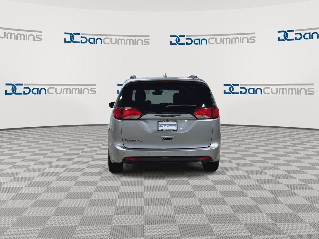Used 2020 Chrysler Pacifica Touring-L Plus w/ Advanced Safetytec Group image 7