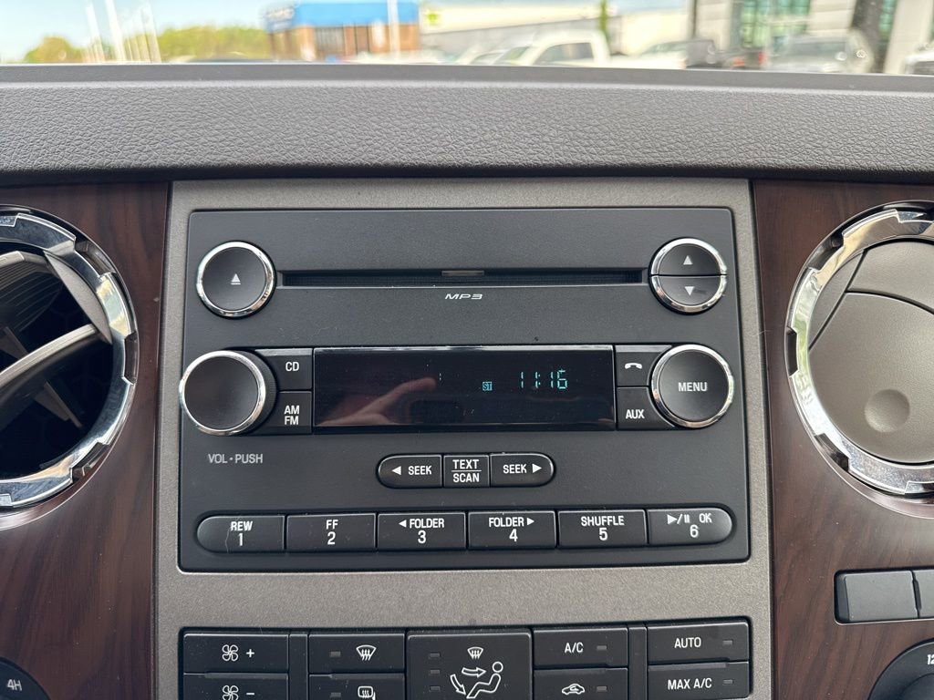 Used 2011 Ford F350 Lariat image 18