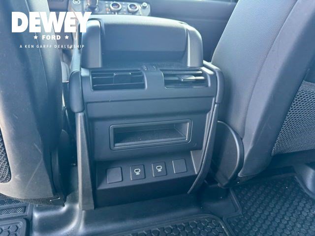 Used 2024 Land Rover Defender 110 X-Dynamic SE AWD/4WD image 25