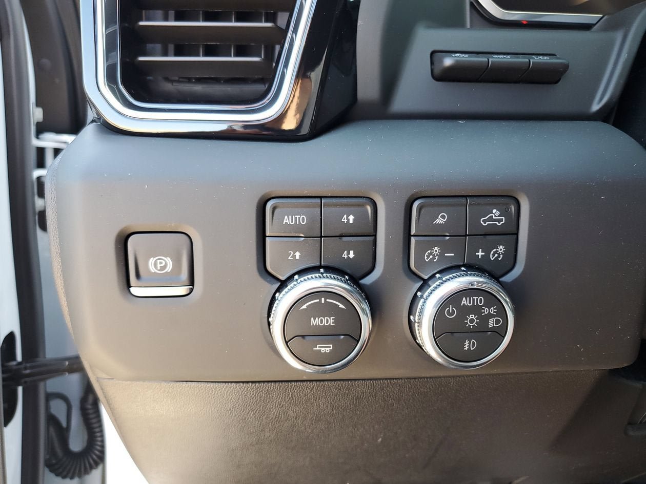 New 2026 GMC Sierra 2500 Denali w/ Denali Reserve Package AWD/4WD image 31