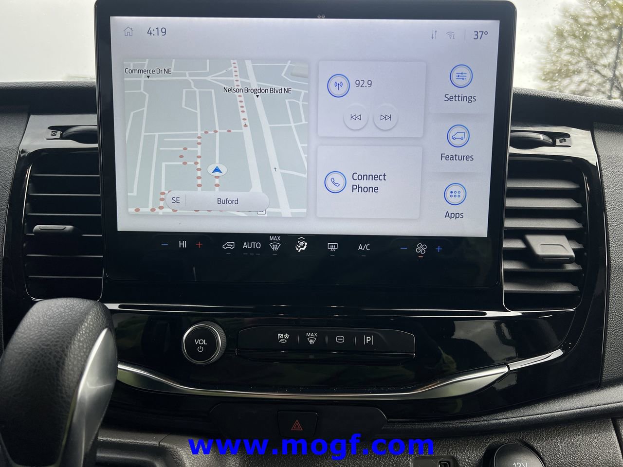 Used 2024 Ford Transit 350 XLT image 7