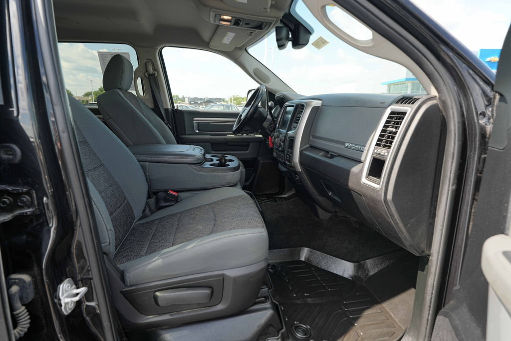 Used 2016 RAM 3500 Big Horn AWD/4WD image 16