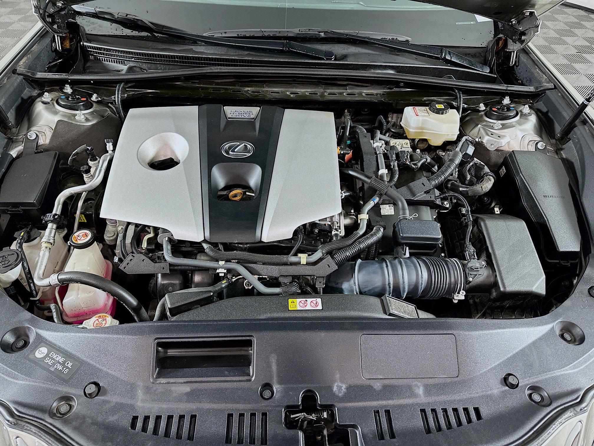 Used 2021 Lexus ES 300h ES 300h Luxury w/ Accessory Package 2 image 35