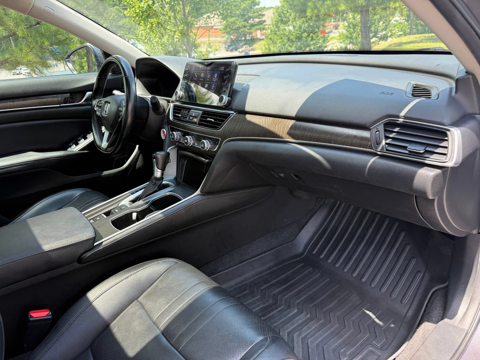 Used 2022 Honda Accord EX-L image 24